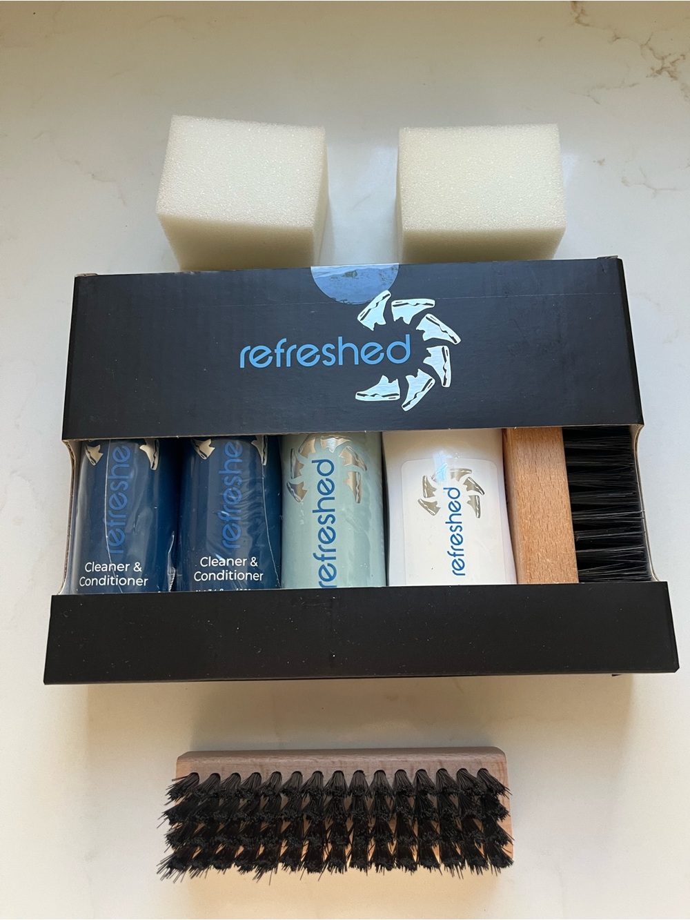 Refresh by Refreshd Shoe Care Kit in Blue and White
